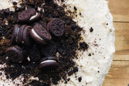 Vegan Oreo Cake