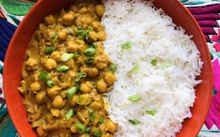 Creamy Chickpea Masala (Maharashtrian Chole) Vegan