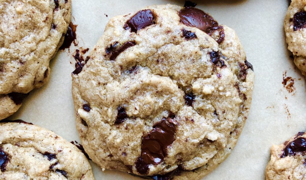 Classic Vegan Chocolate Chip Cookies – Chewy, Gooey, Perfect