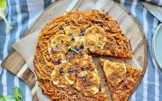 Crispy Skillet Pasta Pizza: Zero-Waste, Vegan