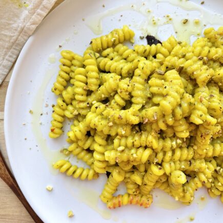 Creamy Golden Beet Fusilli with Pistachios, Vegan & Zero-Waste