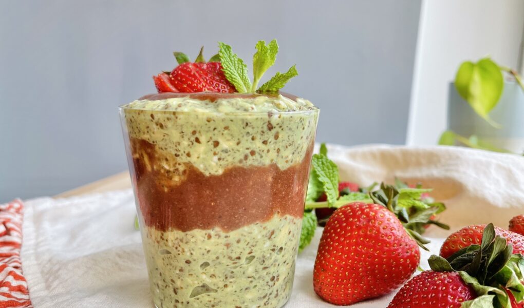 Strawberry Matcha Zero-Waste Overnight Oats