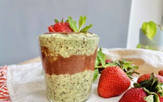 Strawberry Matcha Zero-Waste Overnight Oats