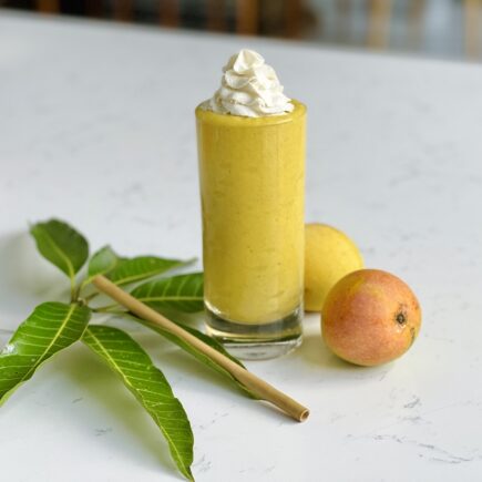 5 Ingredient Mango Shake (Vegan)