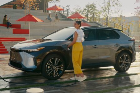 I starred in my first car commercial for TOYOTA & it just aired!